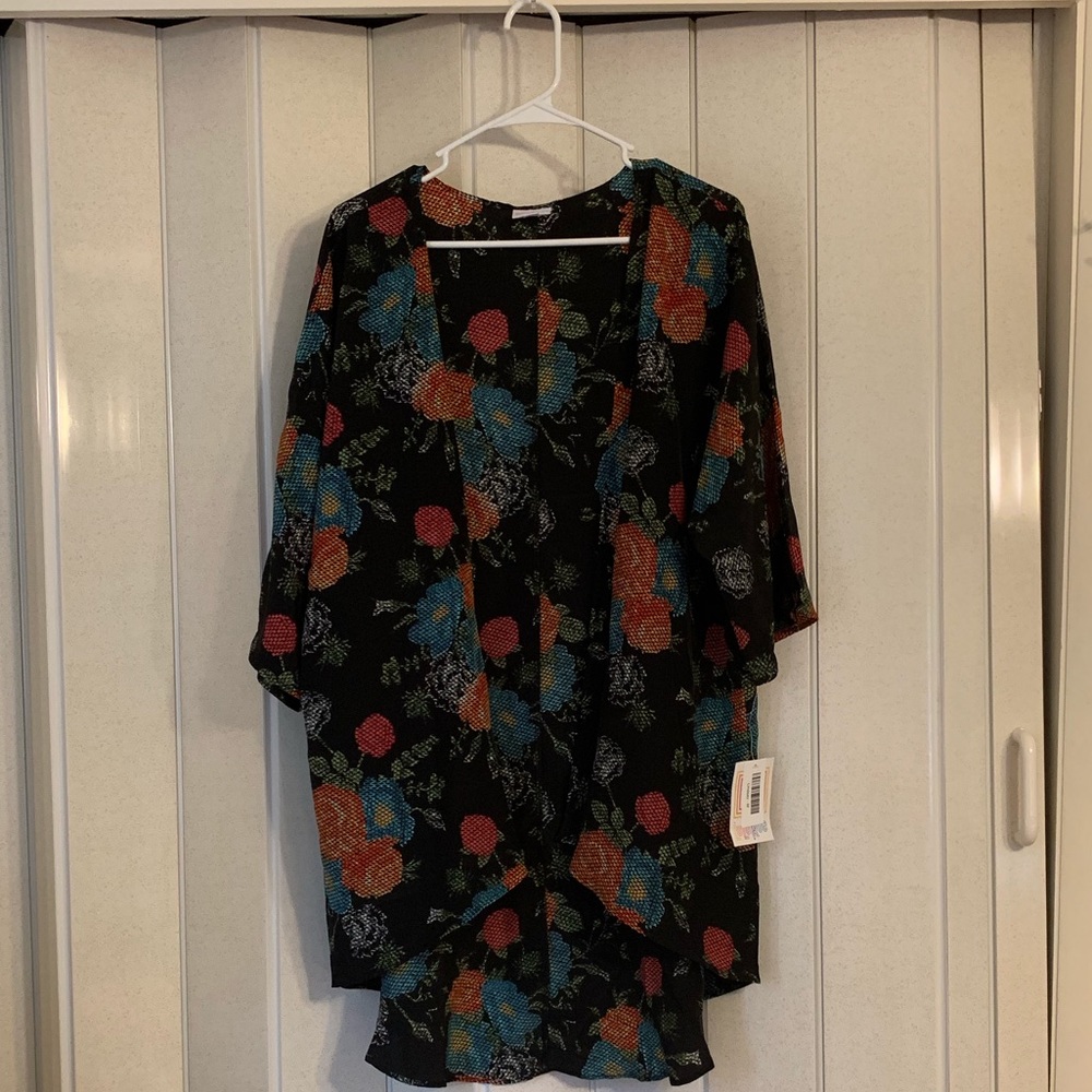 Final price! Floral Lularoe Lindsay